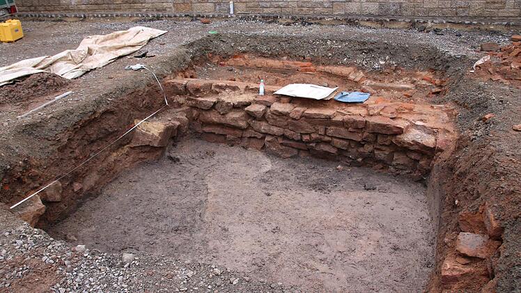 Bilder von der archäologischen Voruntersuchung. Foto: Ralf Ruppert