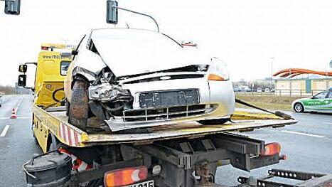 In den Mittagsstunden musste ein Ford Ka dran glauben.  Foto: Roland Meister