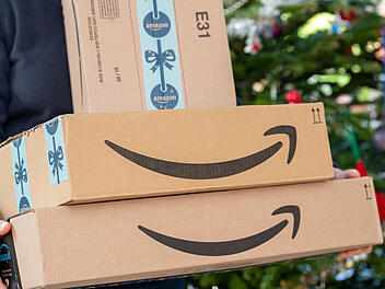 Amazon: Das bedeuten die Zahlen und Buchstaben auf Paketen