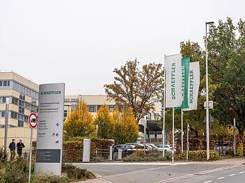Schaeffler: Abbaupläne betreffen Franken - IG Metall sieht "fatales Signal"