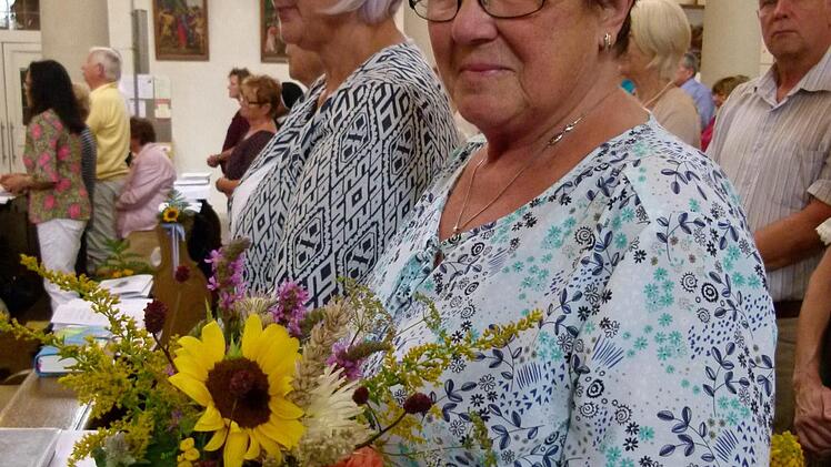 Christine Neubauer hat die Kräuter für ihren Strauß im eigenen Garten gesammelt.Foto: Marion Krüger-Hundrup