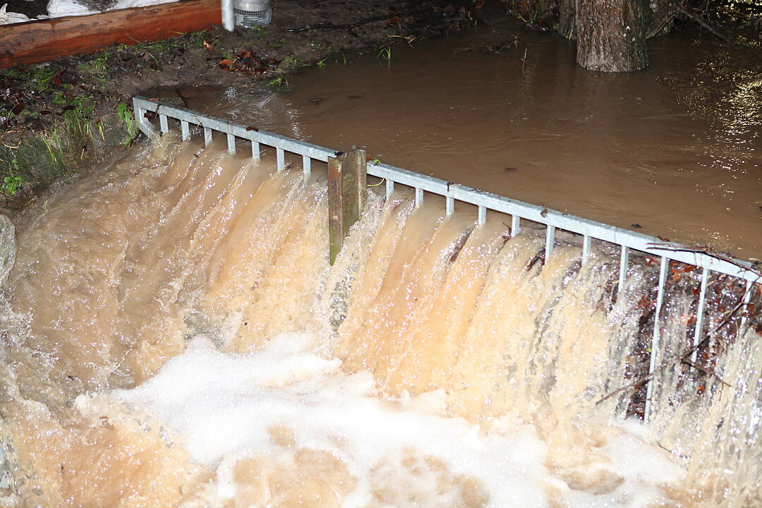 Hochwasser in Franken: In der Nacht zum Freitag kam es in Ansbach zu teils schweren Überschwemmungen