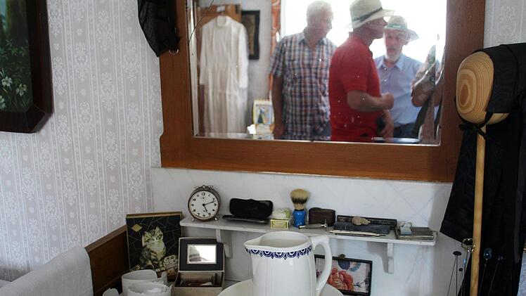 Das "Lavabo" für die "Katzenwäsche" im Schlafzimmer. Werner Vogel