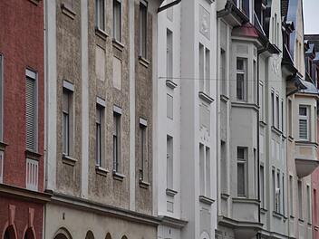 Wohnen in Bamberg wird immer teurer. Unser Bild zeigt Häuser in der Pfeuferstraße.  Ronald RInklef