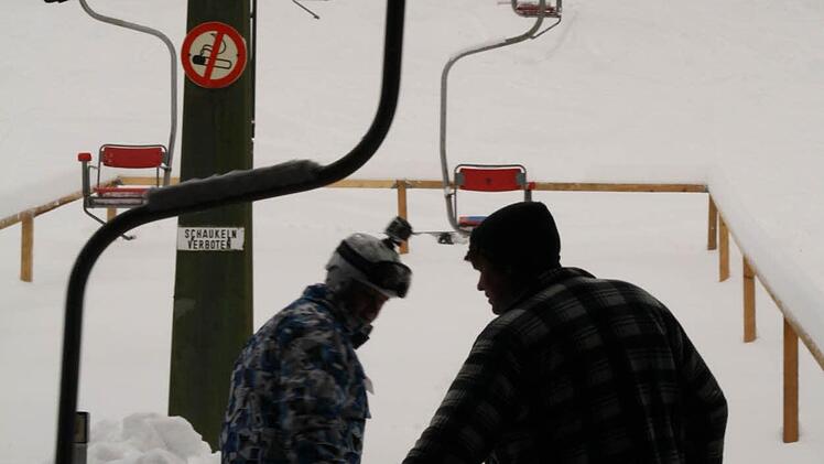 Kein Gedränge am Feuerberg_Sessellift. Foto: Paul Ziegler