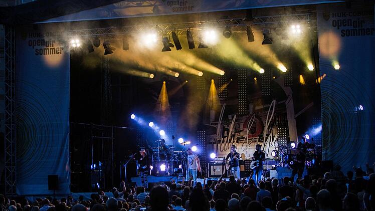 Seiler & Speer begeisterten das Publikum im Schlosshof von Tambach. Foto: Jochen Berger