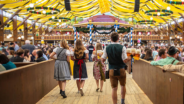 M&uuml;nchen: Frau auf Wiesn im Festzelt vergewaltigt - Freunde verfolgen T&auml;ter