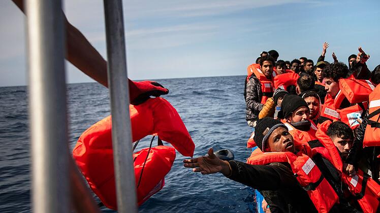 Fl&uuml;chtlinge auf dem Mittelmeer