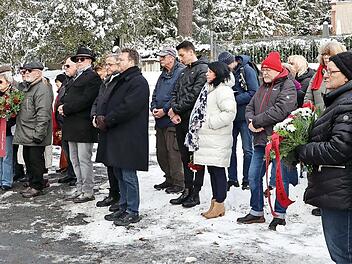 Rund 30 Teilnehmer waren zu der Gedenkfeier auf dem Hauptfriedhof gekommen.