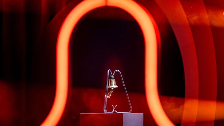 Die Unterhaus-Kirchenglocke ist die Auszeichnung f&uuml;r die Preistr&auml;ger des Deutschen Kleinkunstpreises. Der Preis wird seit 1972 in Mainz vergeben.