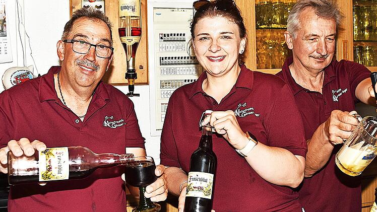 Schon die Bezeichnung &bdquo;Fr&ouml;schblut&ldquo; mutete schaurig an, doch alle, die diesen Schlehen-Wein probiert hatten, waren begeistert von dem au&szlig;ergew&ouml;hnlichen Geschmackserlebnis.