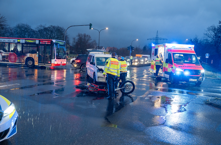Berliner Ring in Bamberg: Jugendliche (16) bei Unfall verletzt - langer Rückstau