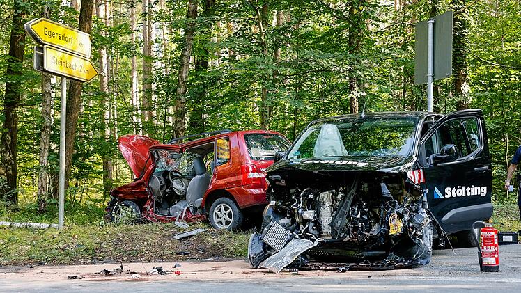 "Unendlich dankbar": Mann bei Unfall lebensgefährlich verletzt - Feuerwehr rettete sein Leben