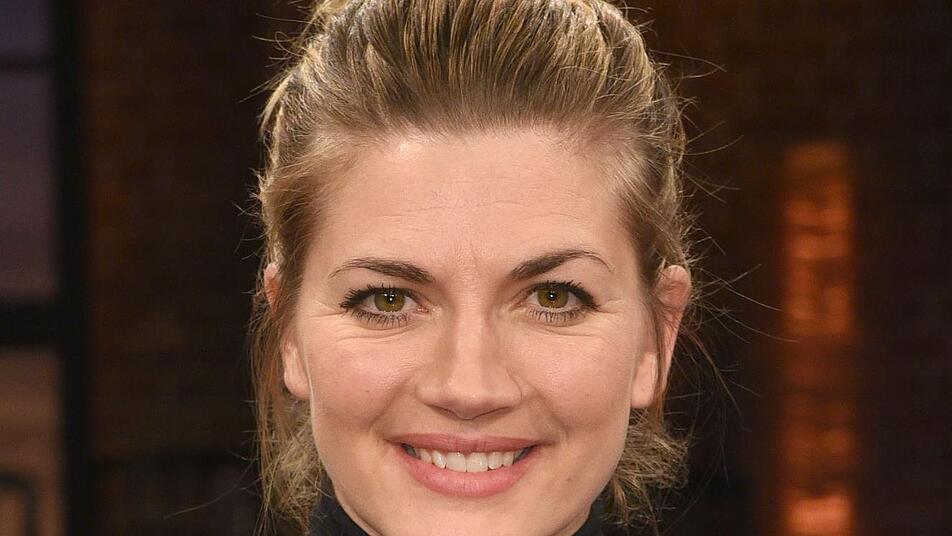 Schauspielerin und Moderatorin Nina Bott wurde in Hamburg eines Cafés verwiesen, weil sie ihren Sohn stillte. Foto: Henning Kaiser/dpa