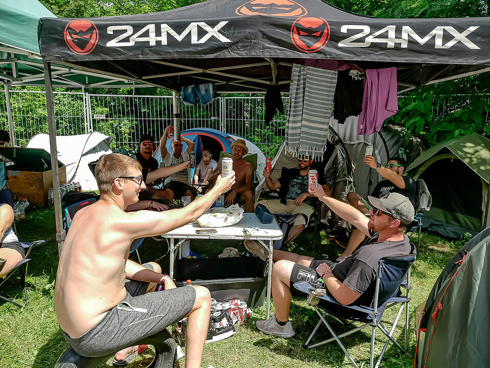 So schön war es bei Rock im Park am Samstag - Camping