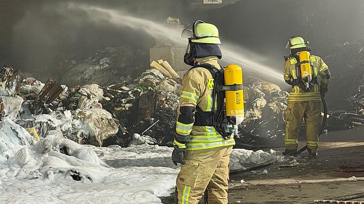 Verletzte bei Feuerwehr-Gro&szlig;einsatz in Lichtenfels