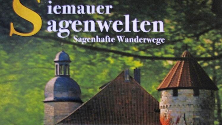 Ein Flyer weist auf die "sagenhaften Wanderwege" hin, die rund um Untersiemau entstehen. Beim Durchwandern der Sagenwelten soll sich der Besucher in längst vergangene Zeiten zurückversetzt fühlen.