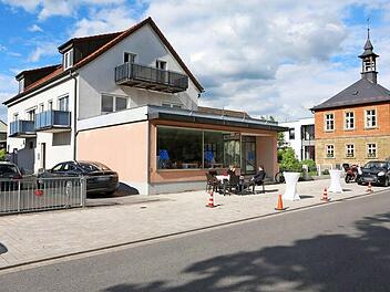 Ein kleiner Vorgeschmack wie der ehemalige Schlecker-Markt in Gundelsheim den Ort beleben könnte Foto: Barbara Herbst