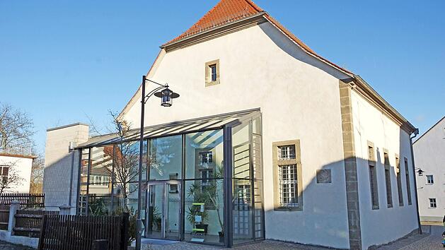 Im "Haus der Kultur", der ehemaligen Synagoge, fand sowohl die B&uuml;rgerversammlung als auch die Sitzung des Gemeinderats statt.  Archivfoto: Michel
