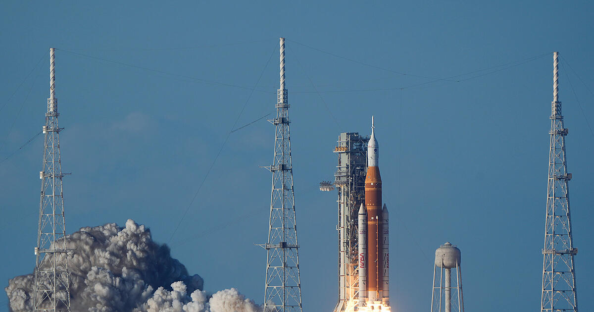 Artemis 2: Moon mission launches with unexpected complications