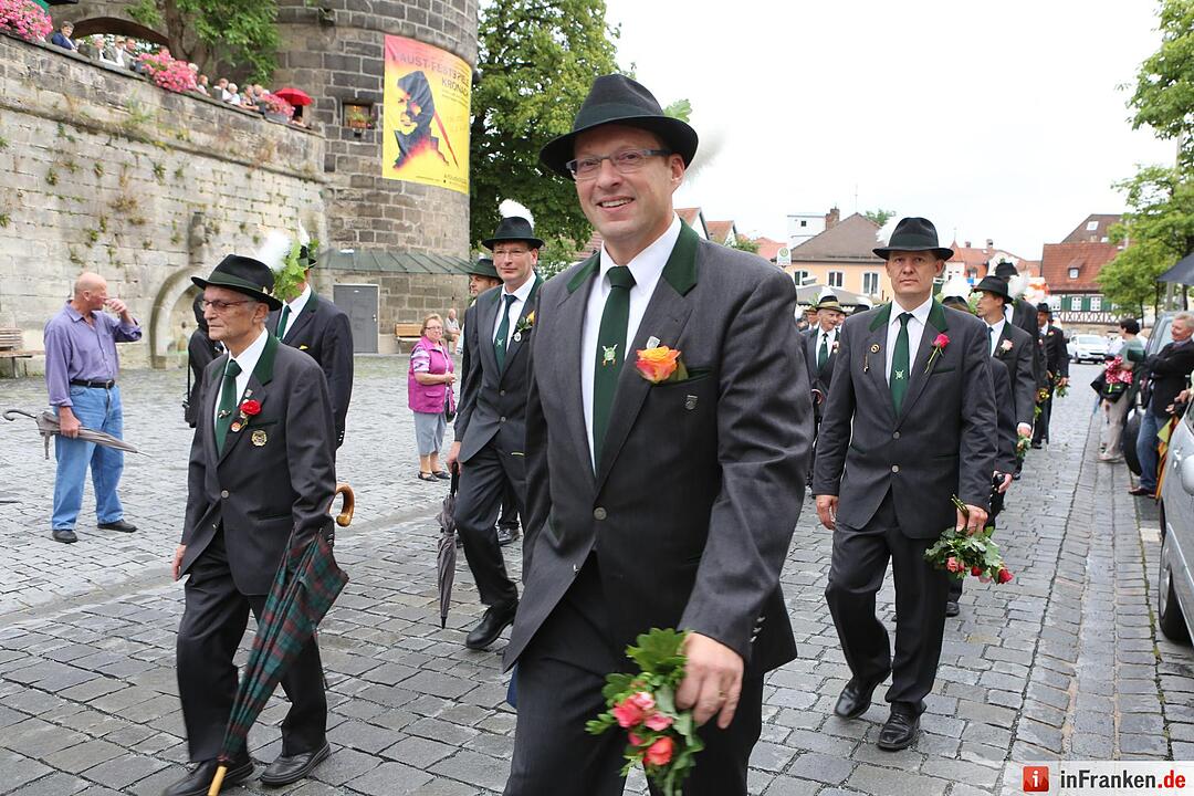 Kronacher Freischießen: Schützenauszug