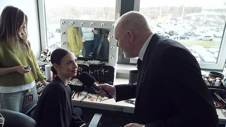 Stefan Raab sprach hinter den Kulissen von "Let's Dance" unter anderem mit Ekat Leonova.