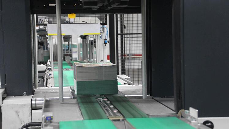 Tunnelblick: Diese Prospekte sind fast am Ende ihrer Reise. Foto: Daniel Ruppert