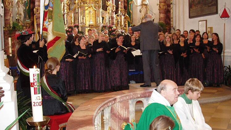 Ergreifende Momente: Konzert der Chorgemeinschaft Neubeuern 2007 in der Basilika Marienweiher. Foto:BR-Archiv