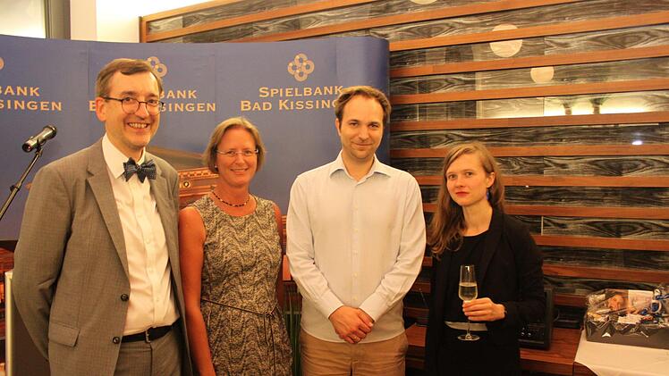 Bayerns Lotteriepräsidentin Friederike Sturm (2. von links) begrüßte bei dem Empfang die Dirigenten Mirga Grazinytè-Tyla und den Pianisten Herbert Schuch sowie den Intendanten Tilman Schlömp. Foto: Thomas Ahnert