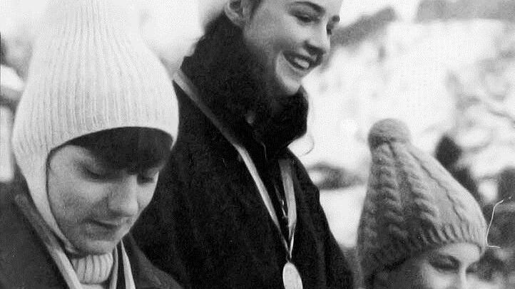 Schon als 16-Jährige stand Martina Stauch als Siegerin im alpinen Skisport ganz oben auf dem Podest (Mitte) und wurde DDR-Meisterin in der Alpinen Kombination. Foto: privat