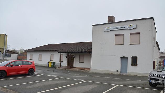 Das alte Sch&uuml;tzenhaus in D&ouml;rfles-Esbach: Das Geb&auml;ude geh&ouml;rt bereits der Gemeinde. Es gibt Pl&auml;ne f&uuml;r eine neue Nutzung. Foto: Rainer Lutz