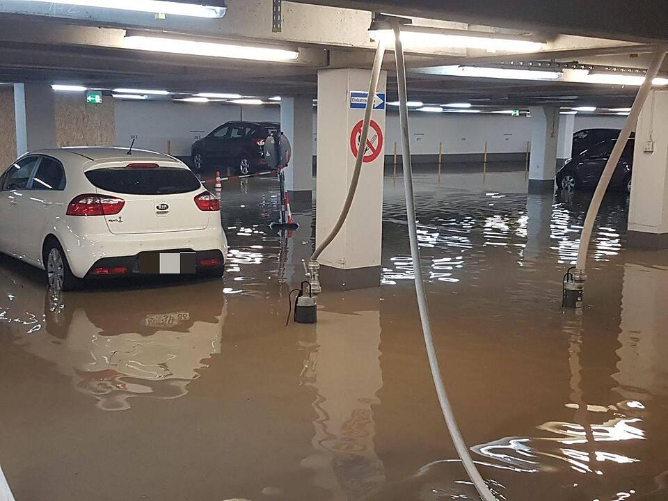 Kulmbach: Tiefgarage überflutet