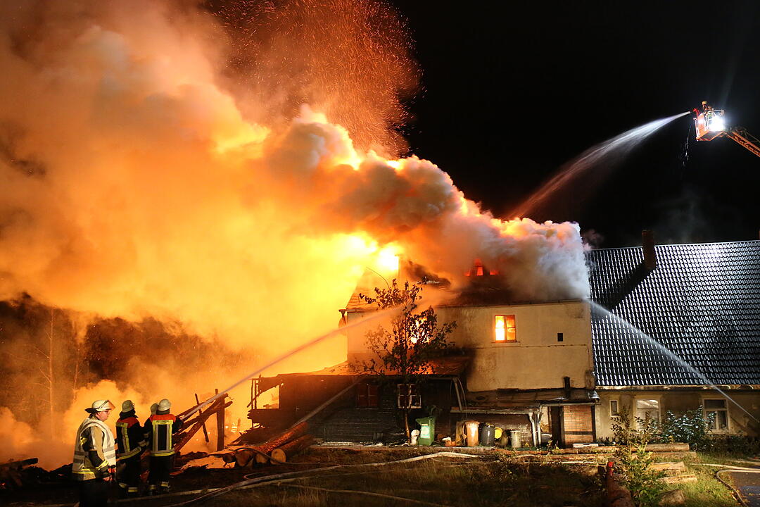 Sägewerk in Rehau in Flammen