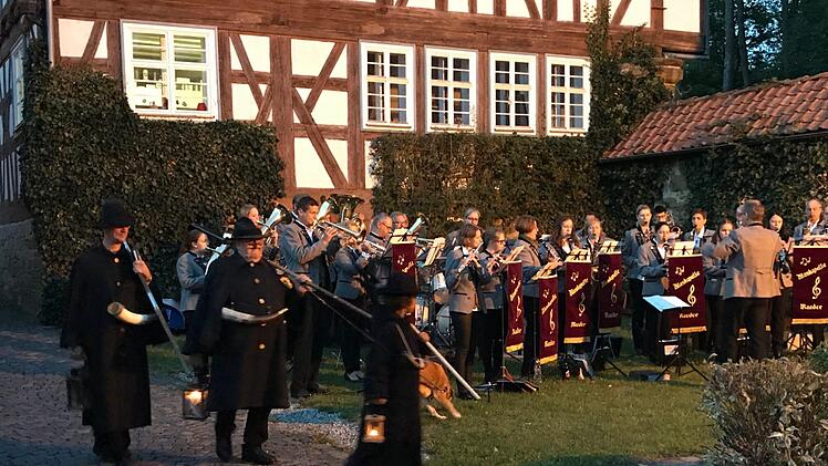 Die Nachtwächter ziehen morgen wieder durch Bad Rodach. Foto: Stadtmarketing Bad Rodach