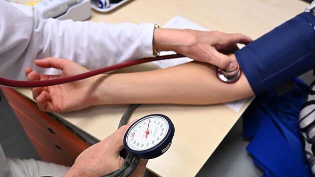 Krankenkassen 2027: Wer jetzt mit Mehrkosten rechnen muss