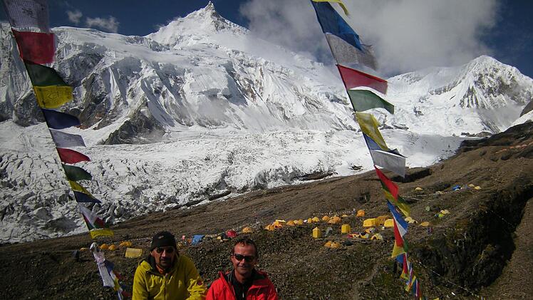 Die Brüder Diez im Basislager auf 4800 Meter.Foto: Gebrüder Diez