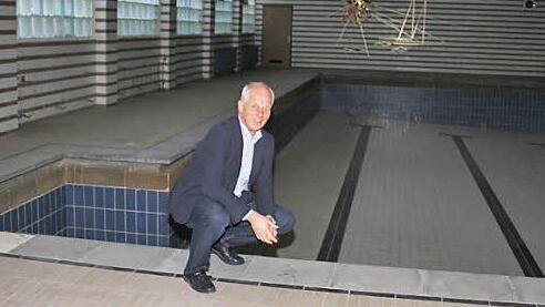 Natürlich wäre es schön, wenn das Schwimmbad noch funktionsfähig wäre, sagt der Leiter der Stadtsteinacher Schule, Michael Pfitzner. Doch eine Sanierung wird auch mit der neuen Turnhalle nicht möglich sein.