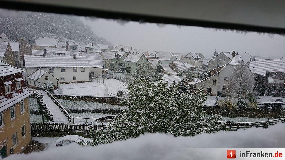 Franken: Ostermontag versinkt im Schnee