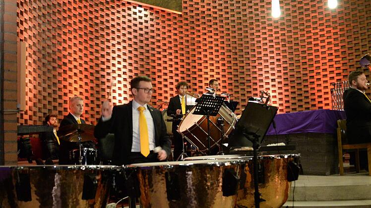 Die Bläserphilharmonie Forchheim in der Pfarrkirche Verklärung Christi Foto: Franka Struve