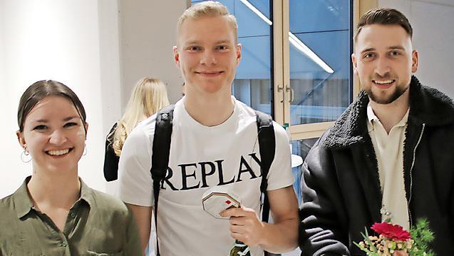 Drei „Alumni“, also „Ehemalige“ des Arnold-Gymnasiums.