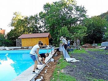 Die Engagierten haben im Bad noch immer alle Hände voll zu tun.