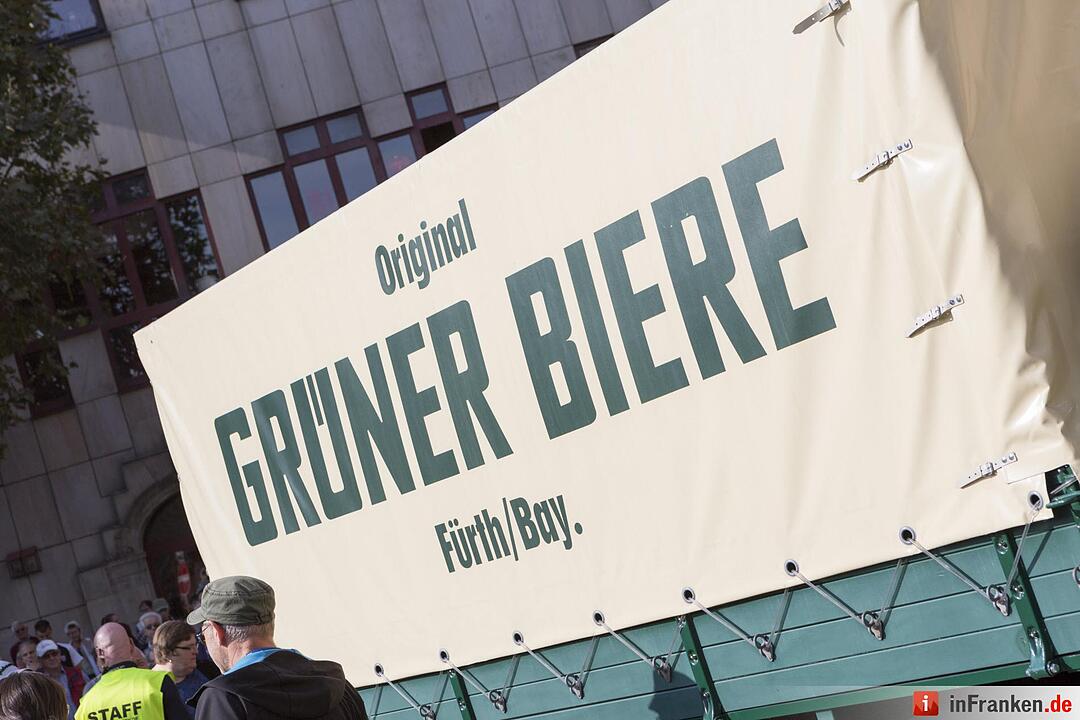 Fürther Michaeliskirchweih eröffnet