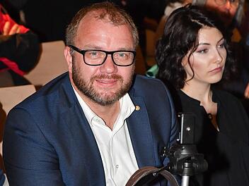 Die Rhetoriktrainer Michael Ehlers und Arista Hess  Ronald Rinklef