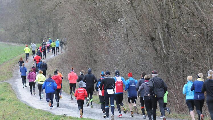 Szenen vom Fuschter Silvesterlauf.ssp