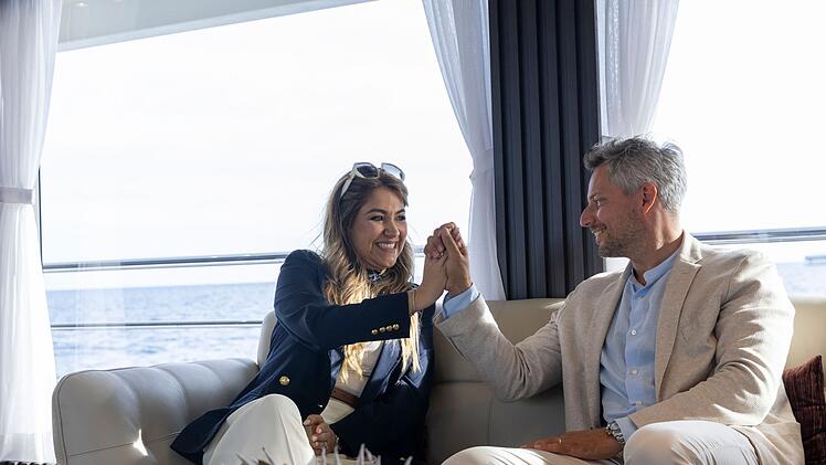 Cornelius Kistler ist "der erfolgreichste Yachtbroker Monacos", erkl&auml;rt "Yacht Deals Monaco". Gemeinsam mit Expertin Marcela de Kern Royer sucht er die Sendung ein neues Mitglied f&uuml;r sein Team.