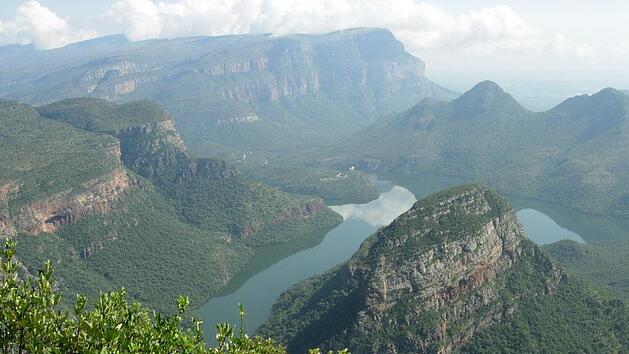 Seit mehr als zehn Jahren besteht die Partnerschaft zwischen dem Unesco-Biosph&auml;renreservat und der Biosph&auml;renregion Kruger to Canyons (Foto). Im neuen Freiwilligenprogramm "naturweit" hat die Deutsche Unesco-Kommission erstmals zwei Einsatzstellen in S&uuml;dafrika geschaffen.  Foto: Dr. Doris Pokorny