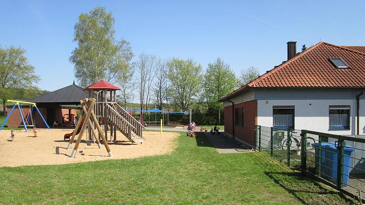 Der Kindergarten in Elfershausen hat bald ausgedient und muss einem Neubau weichen. Die Verwendung des Geländes steht noch zur Debatte.Archivfoto: Winfried Ehling
