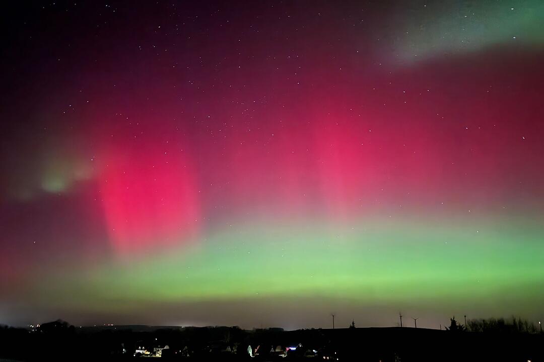 Seltene Polarlichter &uuml;ber Hochfranken
