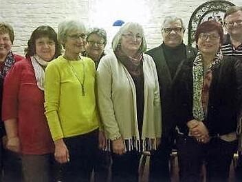 Das neue Führungsteam des VdK Ziegelhütten (von links): Monika Kreul, Gertraud Dietrich, Rosemarie Seifferth, Jutta Schuberth, Ingrid Wilzok-Ohnemüller, Inge Schulz, Walter Herrmann, Karin Zapf, Günter Thoma und Inge Jakob.  Foto: privat
