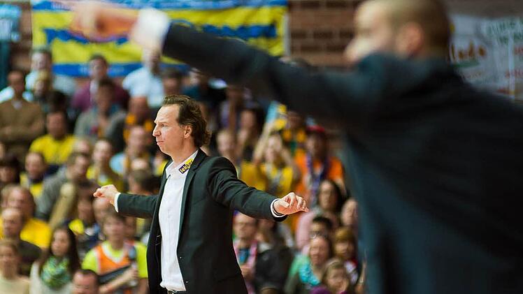 Die Trainer: Ingo Freyer (hinten) und Marcel Schröder. Foto: Tobias Köpplinger